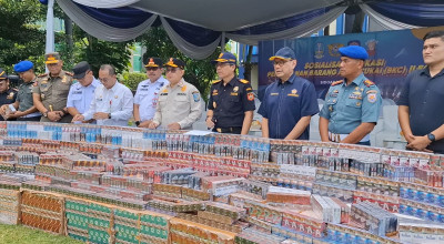 Bea Cukai Jatim Musnahkan 12 Juta Batang Rokok Ilegal