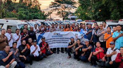 Satlantas Polres Gresik Sosialisasi Safety Driving Bersama Driver Ambulans