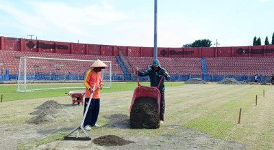 Persik Kediri dan Pemkot Kebut Perbaikan Stadion Brawijaya, Mulai Top Dressing