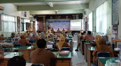 Tingkatkan Kapasitas Guru, Disdik Lamongan Gelar Bimtek