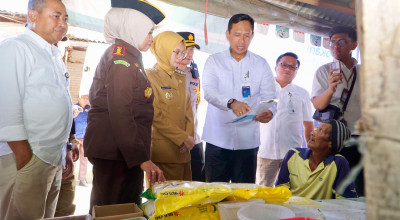 Dirut Bulog Tinjau Penyaluran Beras SPHP di Kediri, Jaga Stabilitas Harga Pangan