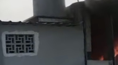 Rumah Terbakar di Surabaya, Satu Orang Terluka