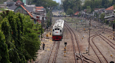 Gagal Berangkat! 9 Kereta Api dari Surabaya ke Jakarta Dibatalkan