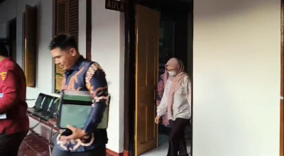 Bupati Blitar Periode 2021-2024 Mak Rini Kembali diperiksa Kejari