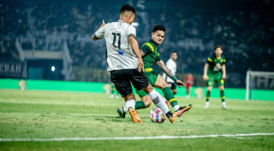 Persebaya Optimis Tampil Gemilang di Super League 2025 Usai Uji Coba Lawan PSS Sleman