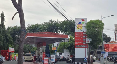 RRI Desak Pemkot Surabaya Bongkar Totem SPBU Pertamina yang Menunggak Pajak