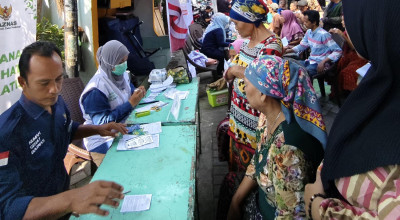 HUT RI, Yayasan Nabawi Beri Layanan Kesehatan Gratis di Semampir