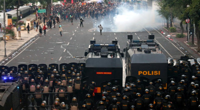 Rakyat Menggugat DPR, Krisis Kepercayaan Memuncak