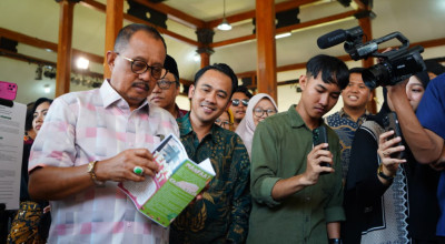 UM Surabaya Ekspor Mahasiswa Berprestasi Lewat KKN Internasional