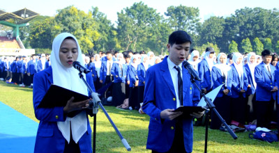 ITS Resmi Kukuhkan 6.993 Mahasiswa Baru, Dorong Generasi Inovator untuk Indonesia