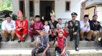 Bupati Trenggalek Tinjau 17 Rumah yang Dibedah di Momen 17 Agustus