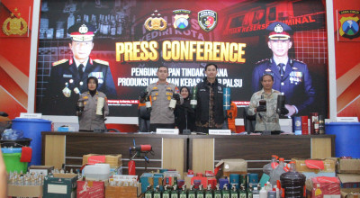 Polres Kediri Kota Ungkap Penjualan Miras Impor Palsu