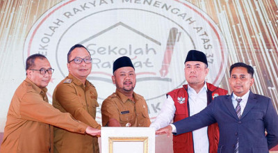 Bupati Gresik Resmikan Sekolah Rakyat Menengah Atas 37