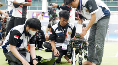 Gemparkan Korea Selatan, Robotika ITS Borong Gelar di FIRA Roboworld Cup 2025