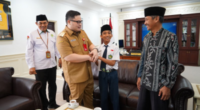 Mas Dhito diam-diam Punya Teman Anak MTs, Ini Dia Orangnya