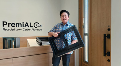 Showroom TOSTEM Surabaya Resmi Dibuka