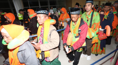 Umroh Mandiri, Aspirasi Umat atau Agenda Tersembunyi?