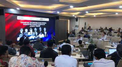 UNAIR Dorong Perlindungan Sektor Padat Karya untuk Jaga Ekonomi dan Cegah PHK