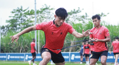 Henhen Herdiana Siap Buktikan Diri Bersama Persik Kediri