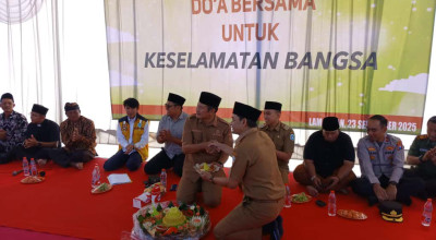 Warga Balun Gelar Doa Bersama Sambut Traffic Light JLU Lamongan