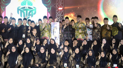 Kembali Ukir Sejarah, Gresik Raih Juara Umum MTQ XXXI Jawa Timur di Jember
