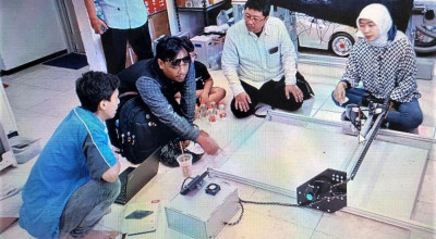 Inovasi Robot Motif Batik Revolusioner Tingkatkan Produktivitas Batik Sidoarjo