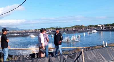 DPRD Jember Sidak Pemasangan Pipa Penyedotan Air Laut ke Tambak, Ini Hasilnya