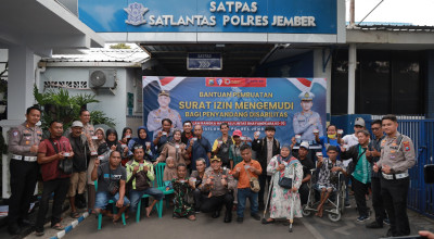 Satlantas Polres Jember Berikan SIM Gratis Kepada Penyandang Disabilitas