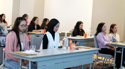 House of Learning Ajak Orang Tua Praktik Hipnoterapi di Seminar Parenting