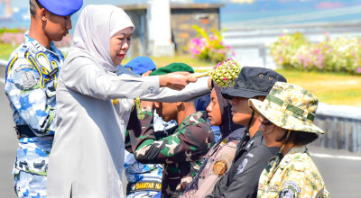 Pimpin Pembaretan Taruna Se Jatim, Berikut Pesan Gubernur Khofifah