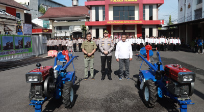Dukung Ketahanan Pangan, Kapolres Jember Sumbangkan 2 Unit Traktor