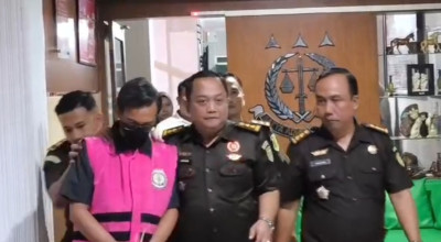 Wakil Ketua DPRD Jember dan Mantan Istri Ditahan