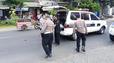 Diduga Kurang Waspada Saat Menyalip, Pemuda di Tulungagung Tewas Tertabrak Truk