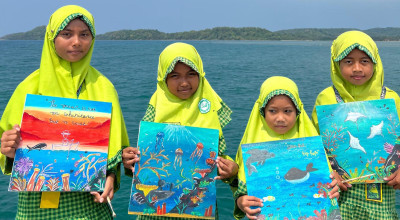 Anak Bawean Lukis Laut, Berharap Bawa Pulang Piagam Internasional