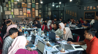 Cafe Time Line Jember Diserbu Pemburu Visa Australia Antar Kota
