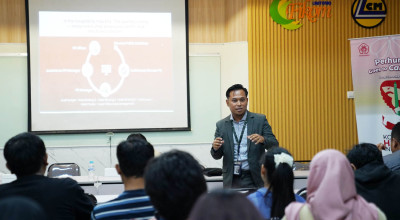 Perhumas Goes to Campus, Bekali Mahasiswa Unitomo Jadi PR Andal