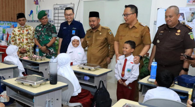 Bupati Gresik Resmikan SPPG Dapur Hibrid di Yayasan PPNU Trate