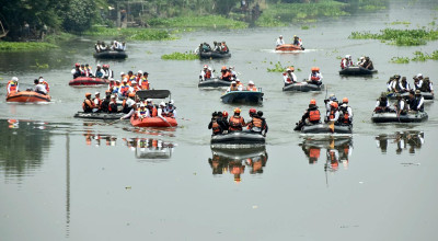 Aksi Bersih Kali Surabaya Warnai HUT ke-80 Korps Marinir dan Jatim