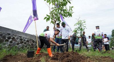 Jaga Ekosistem, Pertamina Patra Niaga Tanam 1.000 Pohon di Hulu Sungai Brantas