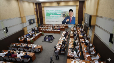 Rapat Bersama DPR-RI, Rektor UIN KHAS Jember Paparkan Delapan Isu Strategis