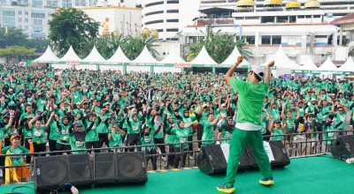 Anlene Ajak Ribuan Warga Surabaya  Lawan Osteoporosis