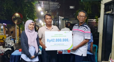 Guru PAUD di Surabaya Wafat, BPJamsostek Serahkan Santunan Rp42 Juta ke Keluarga