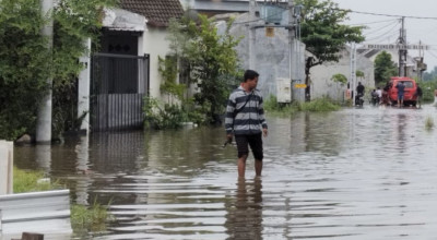 Luapan Sungai Rendam Ratusan Rumah di Ngasem Kediri