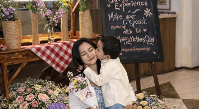 Kado Manis di Hari Ibu, Hotel Santika Pandegiling Ajak Anak Berkreasi