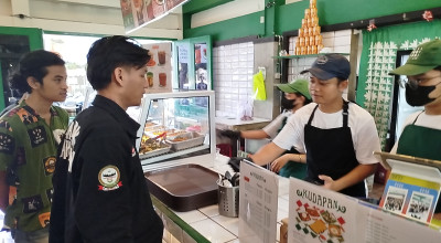 Kedai di Malang Ini Berikan Makan Gratis Bagi Warga Aceh