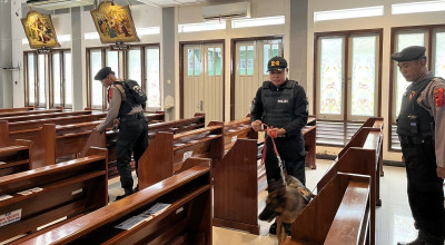 Polres Kediri Kota Sterilkan Gereja Jelang Misa Natal, Pastikan Ibadah Aman dan Khidmat