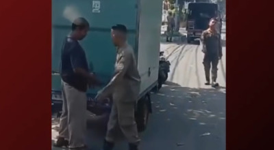 Viral Video Satpol PP Surabaya Terima Pungli, DPRD: Ini Ironis