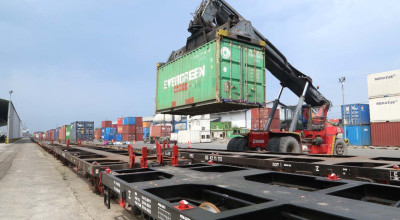 KAI Daop 8 Pecah Rekor! Kereta Api Jadi Andalan Logistik di Jawa Timur