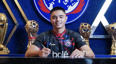 Arema FC Tambah Penjaga Gawang, Gianluca Pandeynuwu Dipinjam dari Persis Solo