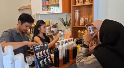 Pasutri Asal Blitar Ini Sukses Buka Kafe Kopi Dari Dapur Rumahnya